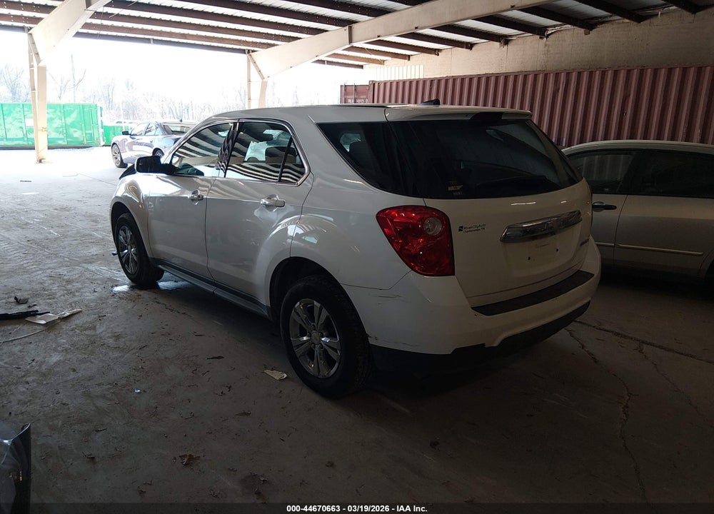 2014 CHEVROLET EQUINOX LS VIN: 1GNALAEK2EZ131808