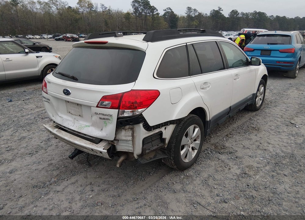2011 SUBARU OUTBACK 3.6R LIMITED VIN: 4S4BRDLC2B2347442