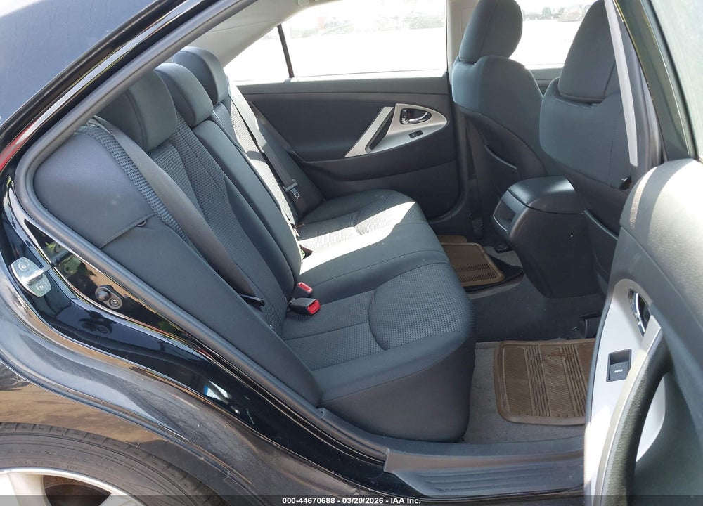 2011 TOYOTA CAMRY SE VIN: 4T1BF3EK8BU676321