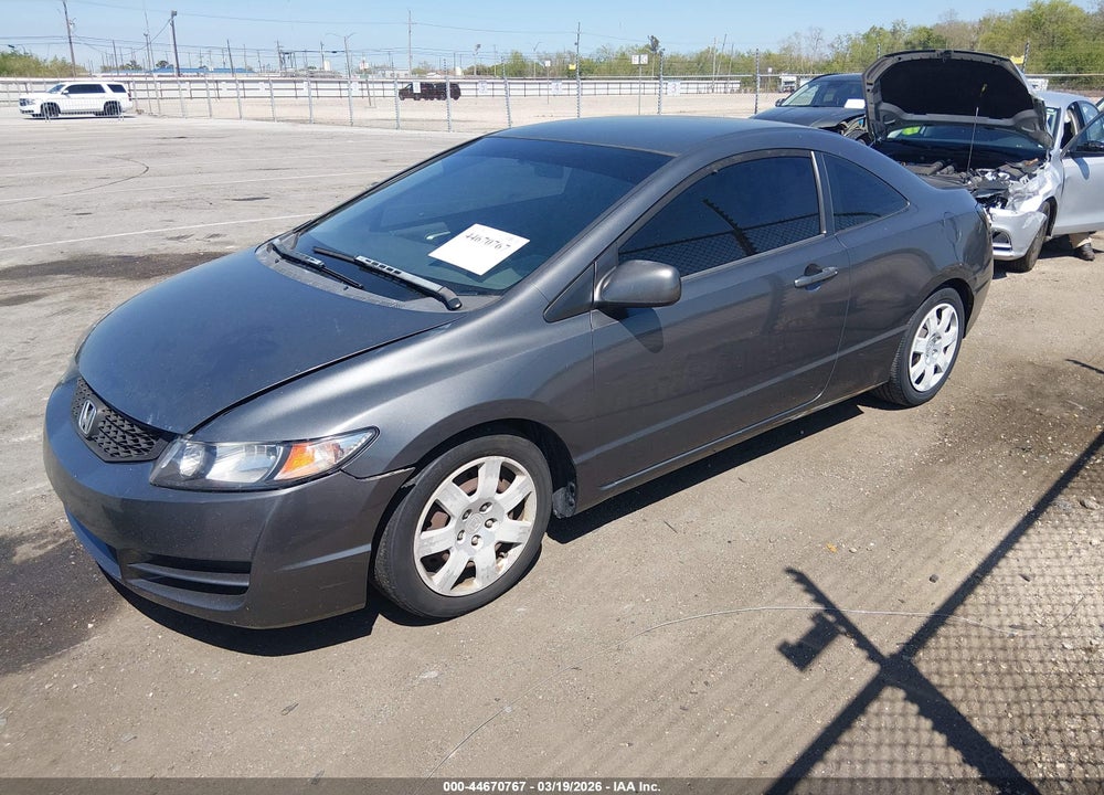2010 HONDA CIVIC LX VIN: 2HGFG1B67AH523124