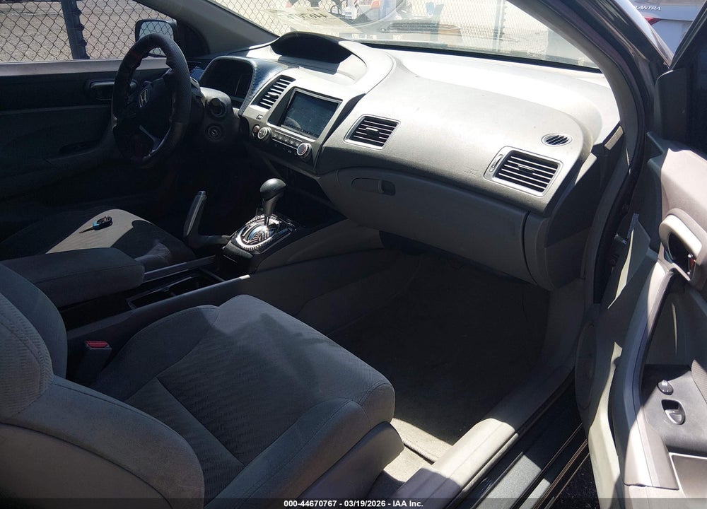 2010 HONDA CIVIC LX VIN: 2HGFG1B67AH523124