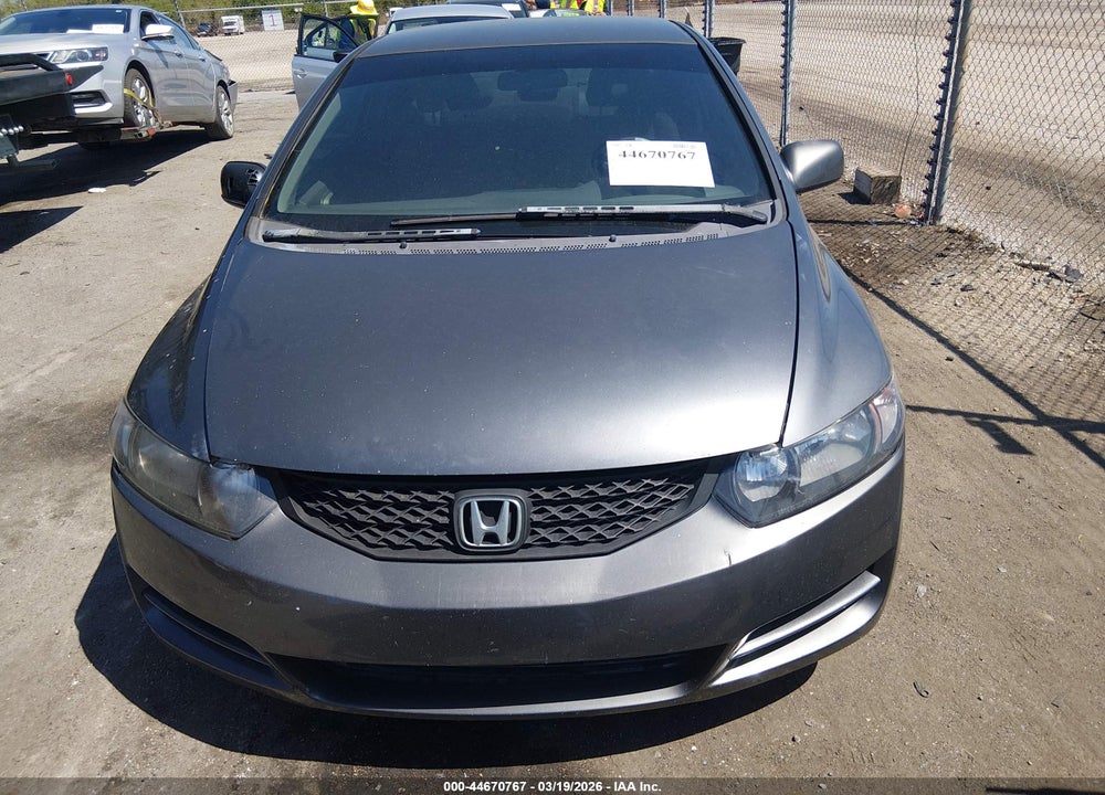2010 HONDA CIVIC LX VIN: 2HGFG1B67AH523124