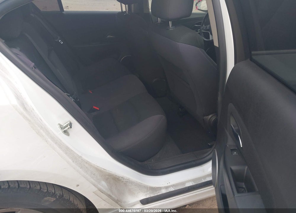 2014 CHEVROLET CRUZE 1LT AUTO VIN: 1G1PC5SB0E7140011