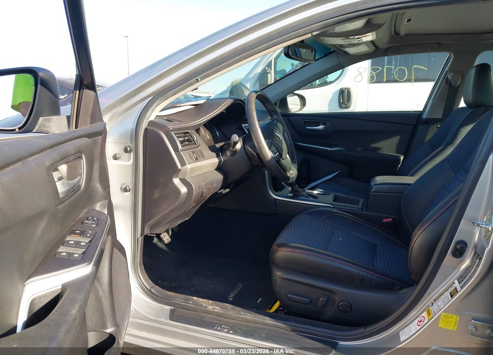 2015 TOYOTA CAMRY SE VIN: 4T1BF1FK3FU004224