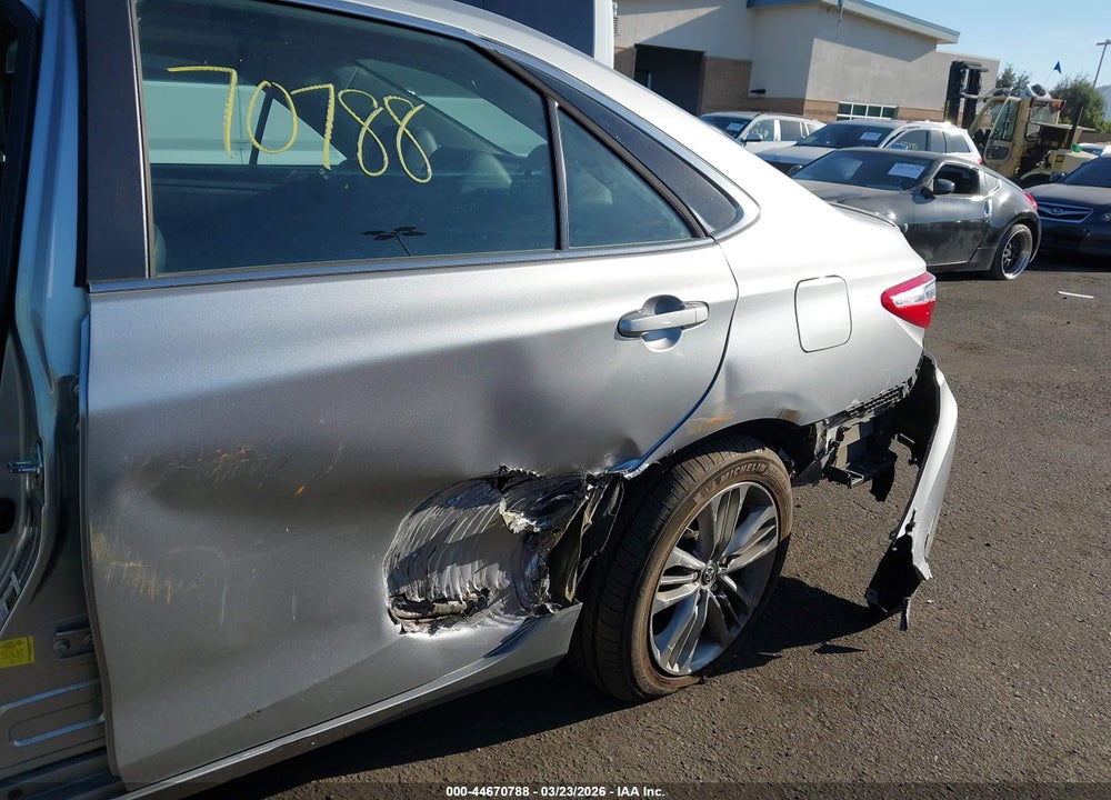 2015 TOYOTA CAMRY SE VIN: 4T1BF1FK3FU004224