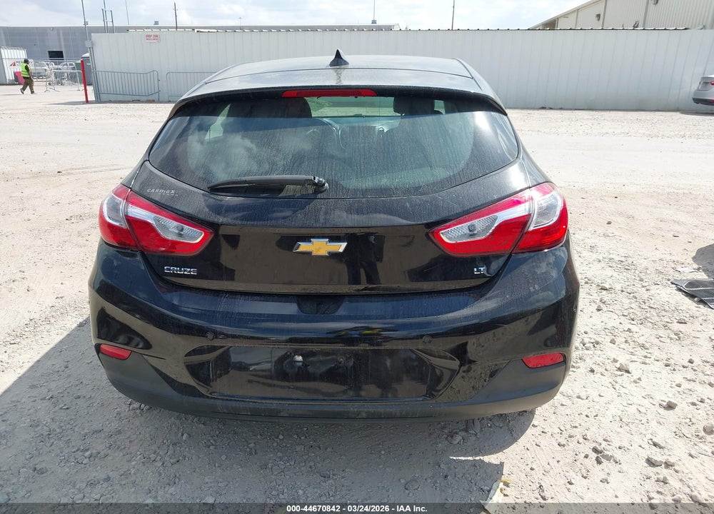 2019 CHEVROLET CRUZE LT VIN: 3G1BE6SM3KS585674