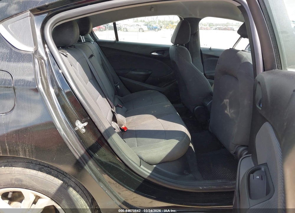 2019 CHEVROLET CRUZE LT VIN: 3G1BE6SM3KS585674