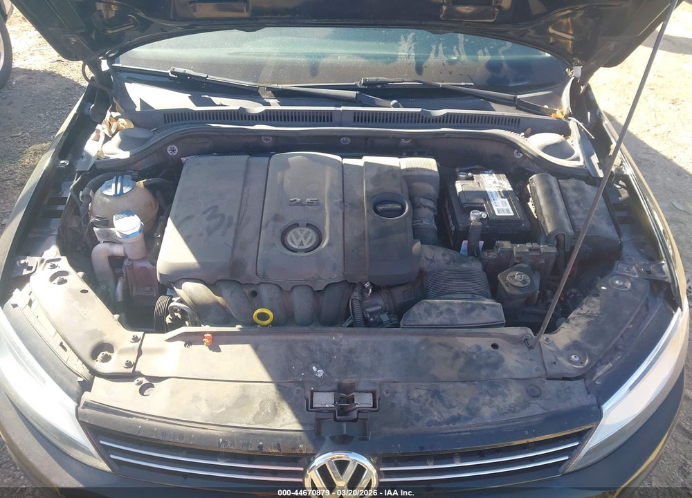 2013 VOLKSWAGEN JETTA 2.5L SE VIN: 3VWDX7AJ3DM441490