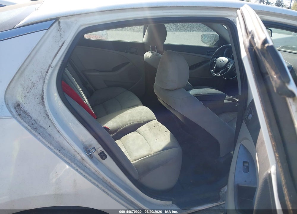 2013 KIA OPTIMA LX VIN: KNAGM4A74D5415690