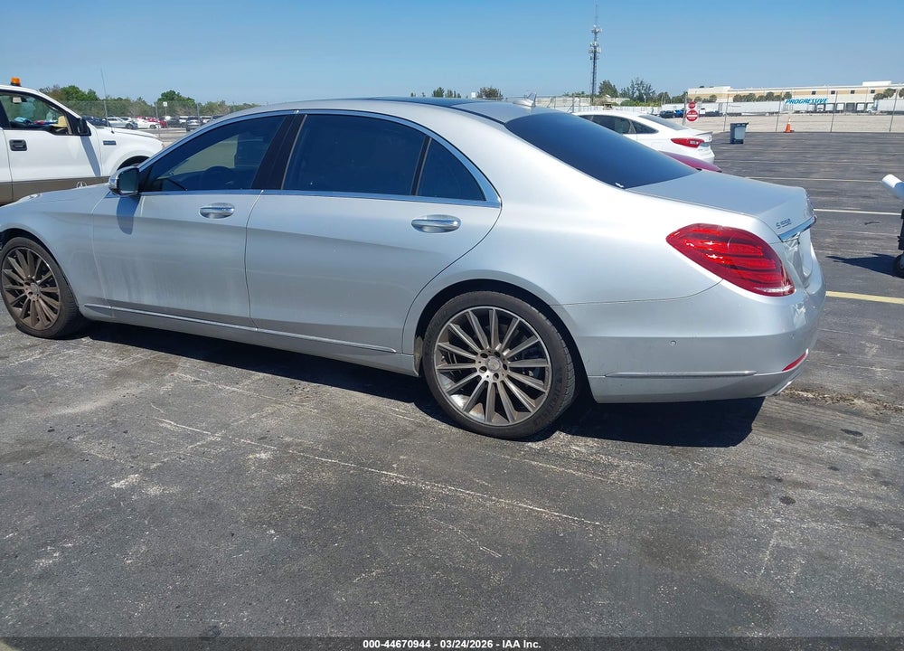 2014 MERCEDES-BENZ S 550 VIN: WDDUG8CB6EA043063
