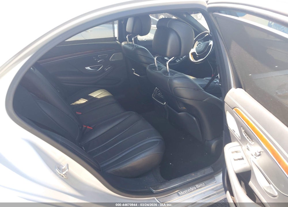 2014 MERCEDES-BENZ S 550 VIN: WDDUG8CB6EA043063