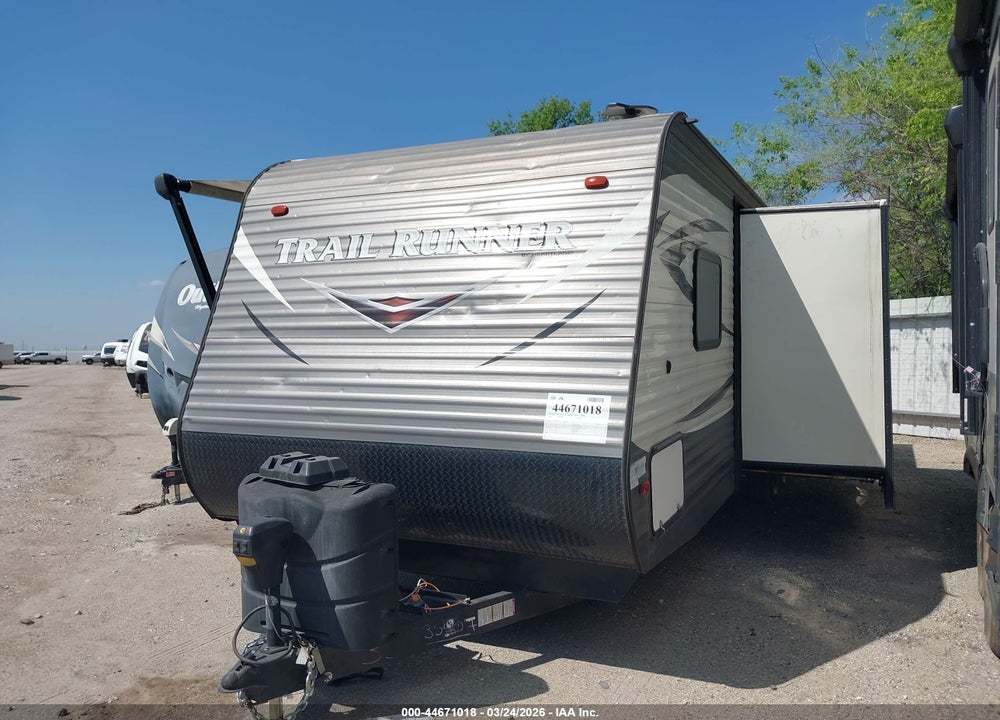 2018 HEARTLAND TRAIL RUNNER 30USBH VIN: 5SFEB3321JE363519