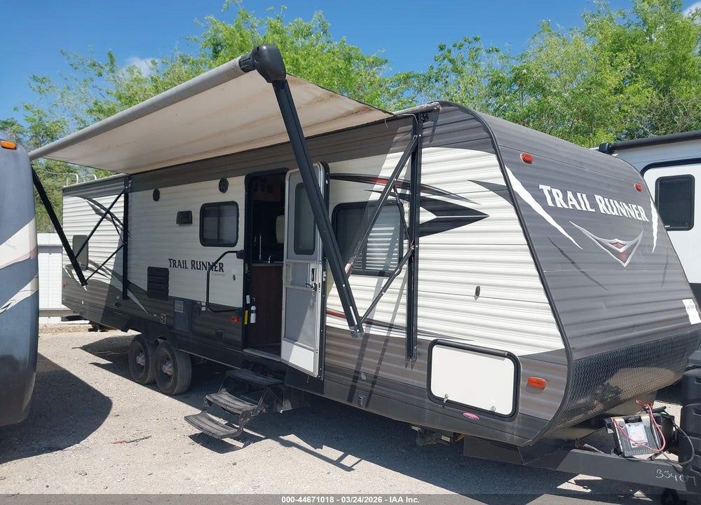 2018 HEARTLAND TRAIL RUNNER 30USBH VIN: 5SFEB3321JE363519