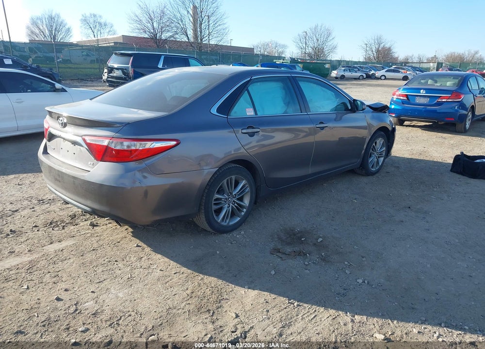2015 TOYOTA CAMRY SE VIN: 4T1BF1FK1FU038047