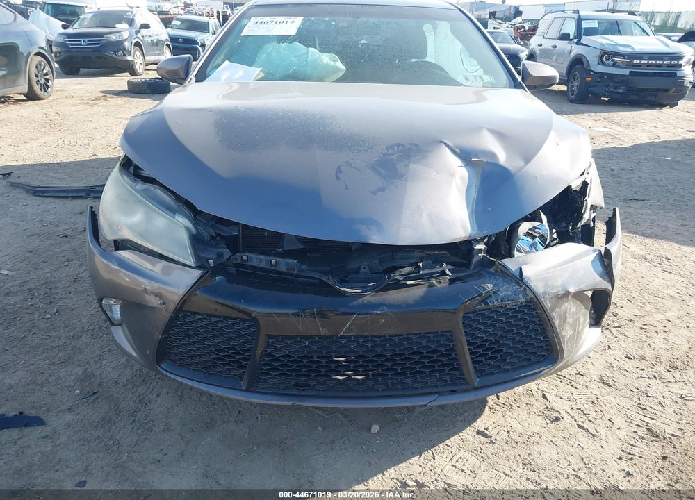 2015 TOYOTA CAMRY SE VIN: 4T1BF1FK1FU038047