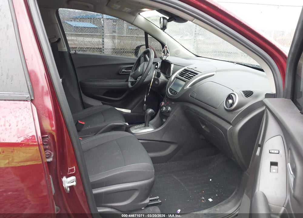 2016 CHEVROLET TRAX 1LS VIN: 3GNCJNSB3GL115881