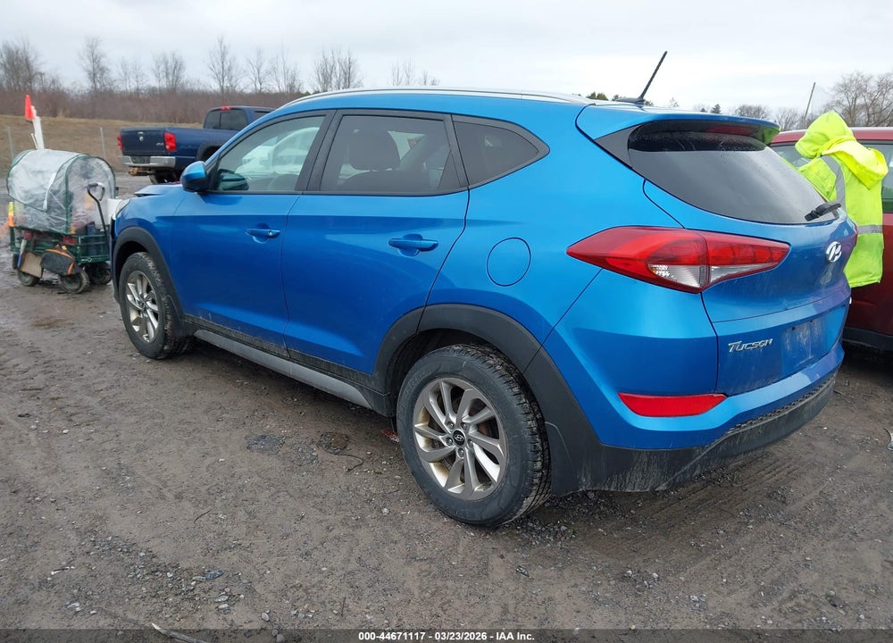 2017 HYUNDAI TUCSON SE VIN: KM8J3CA4XHU290150