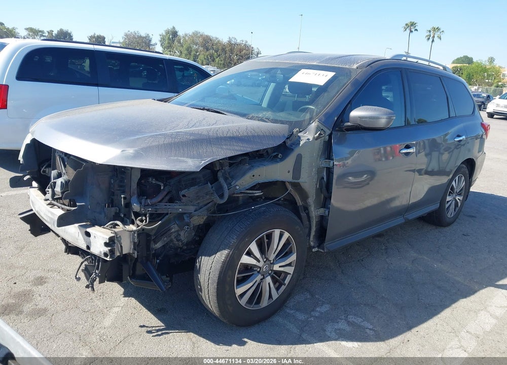 2017 NISSAN PATHFINDER SV VIN: 5N1DR2MN6HC619037