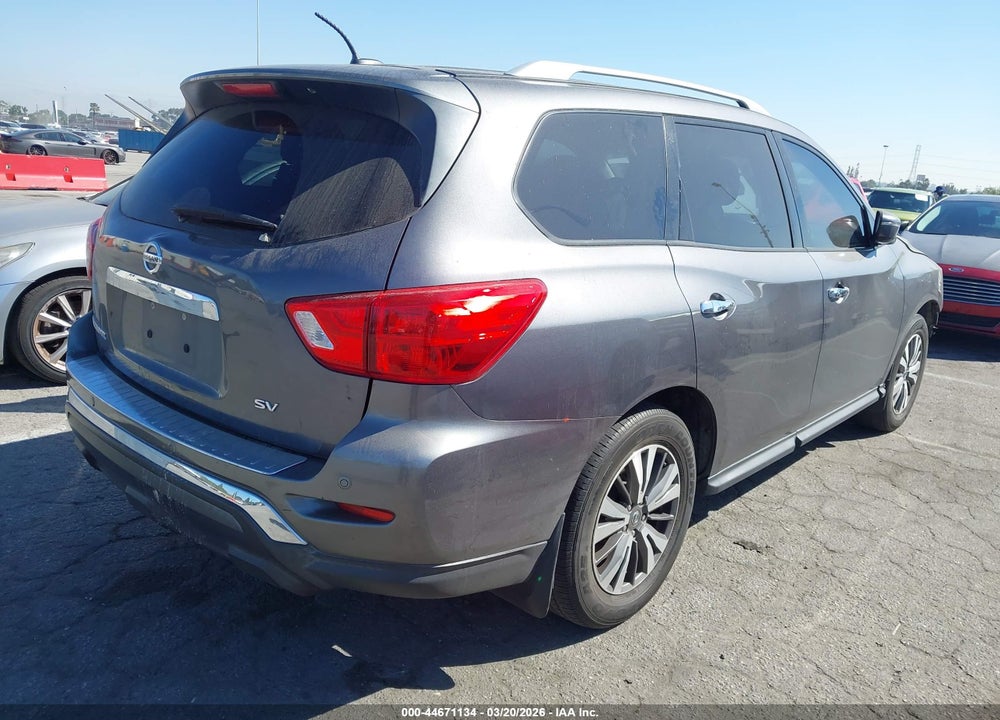 2017 NISSAN PATHFINDER SV VIN: 5N1DR2MN6HC619037