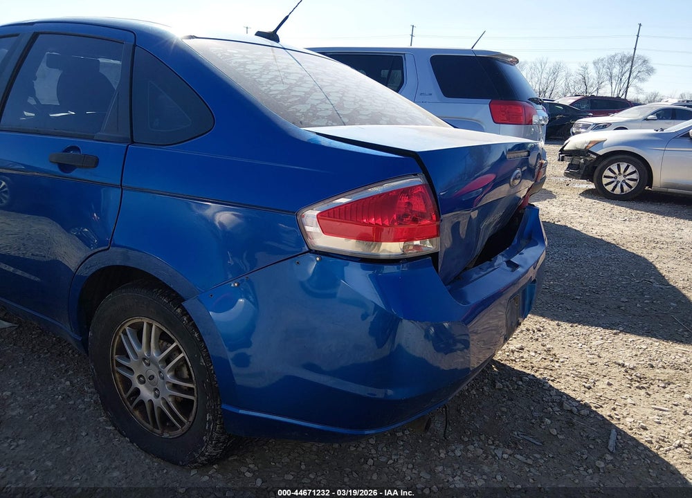 2011 FORD FOCUS SE VIN: 1FAHP3FN8BW163214