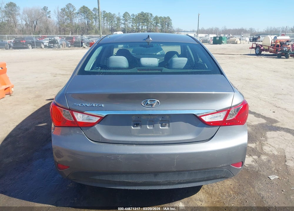 2014 HYUNDAI SONATA GLS VIN: 5NPEB4AC1EH841013