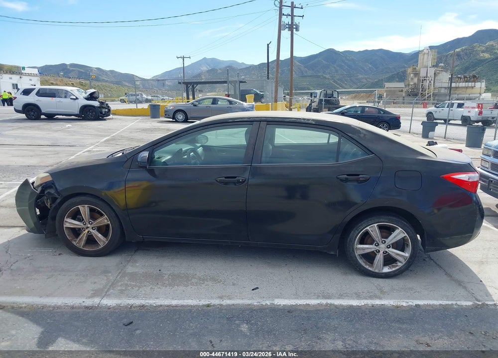 2014 TOYOTA COROLLA LE VIN: 5YFBURHE3EP079467