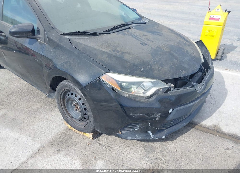 2014 TOYOTA COROLLA LE VIN: 5YFBURHE3EP079467