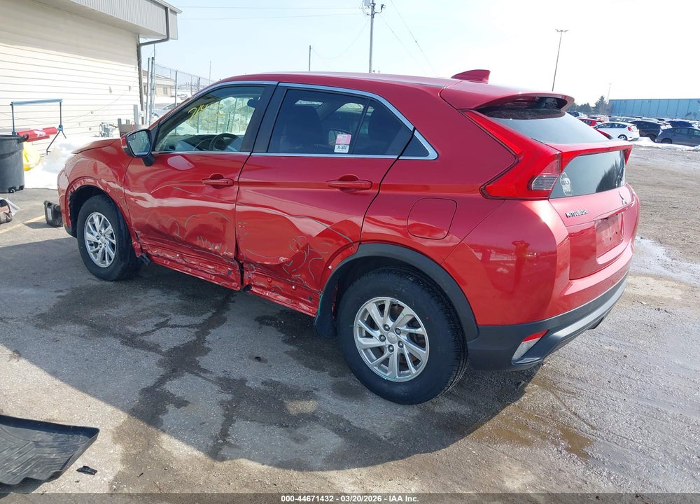 2018 MITSUBISHI ECLIPSE CROSS ES VIN: JA4AT3AA0JZ067726
