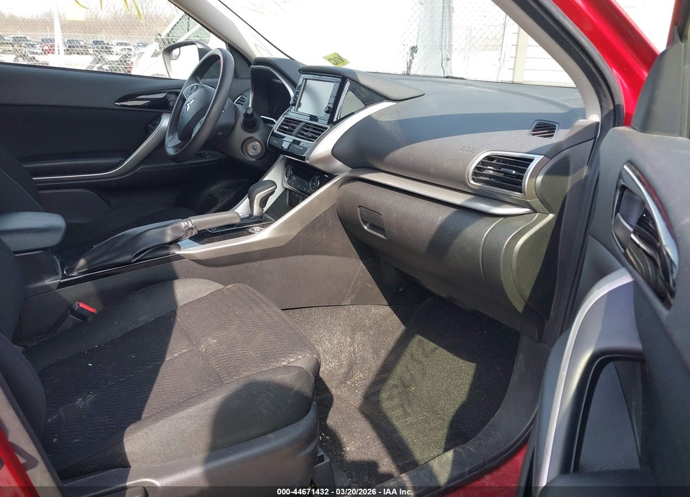 2018 MITSUBISHI ECLIPSE CROSS ES VIN: JA4AT3AA0JZ067726
