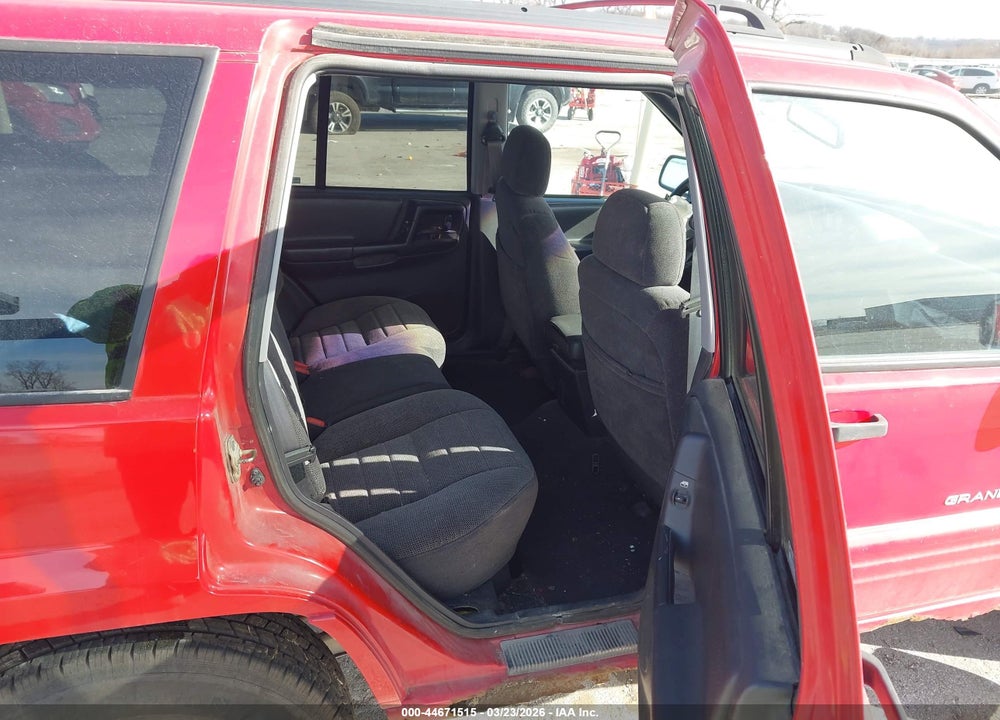 1998 JEEP GRAND CHEROKEE LAREDO VIN: 1J4GZ48S3WC195742
