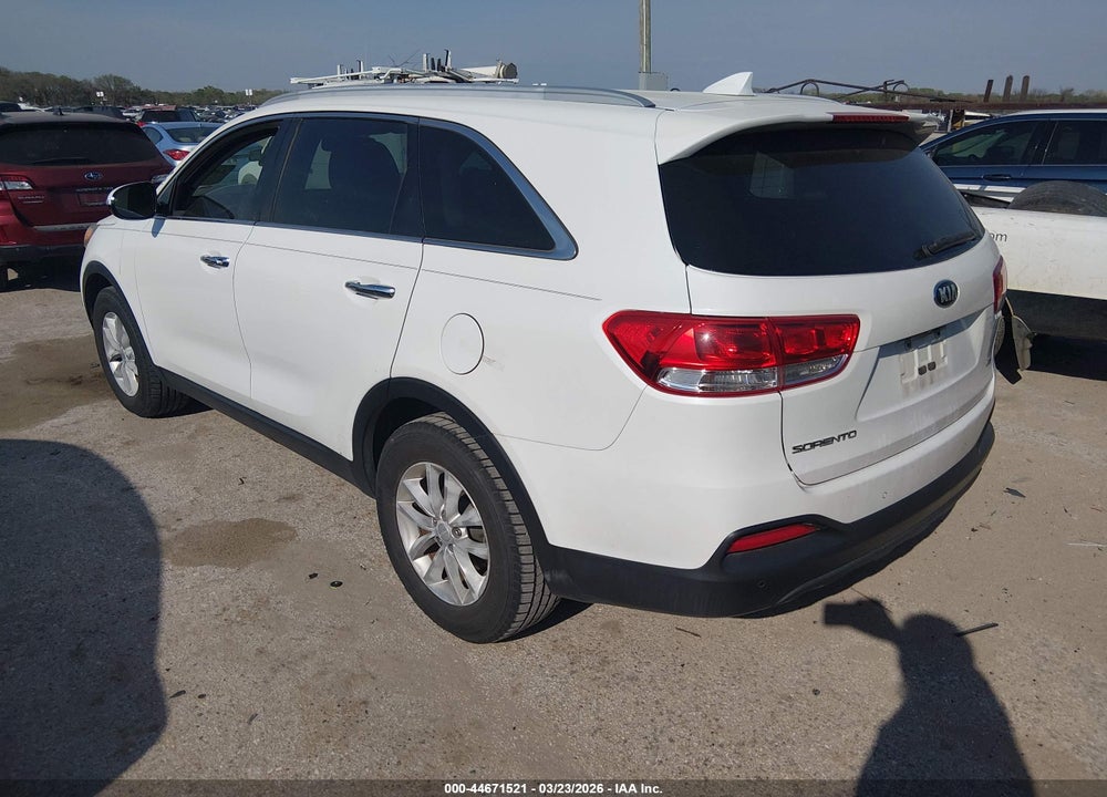2016 KIA SORENTO 2.4L LX VIN: 5XYPG4A36GG016086