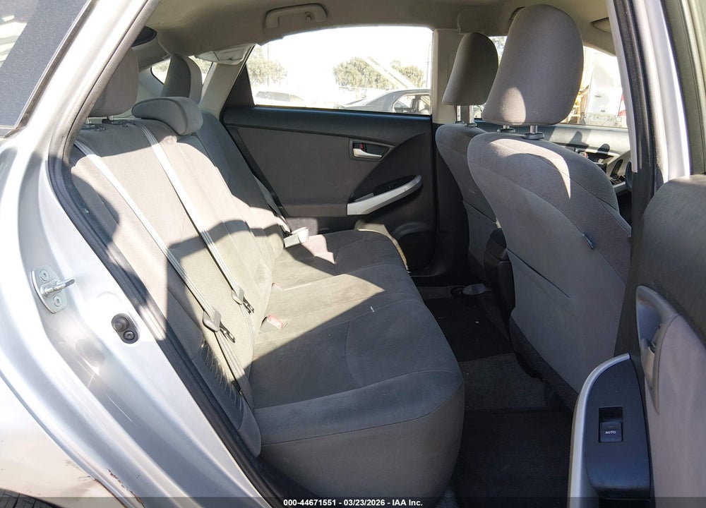 2014 TOYOTA PRIUS TWO VIN: JTDKN3DU5E1769264