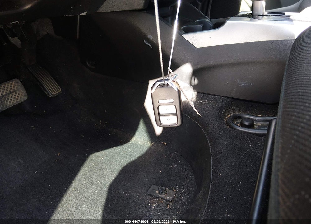 2016 HONDA FIT EX VIN: JHMGK5H71GX035783