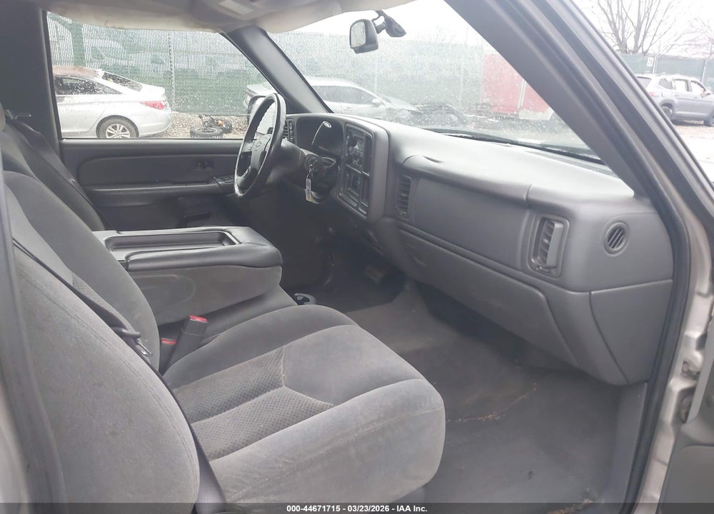 2004 CHEVROLET SILVERADO 1500 LS VIN: 2GCEK13T441374715