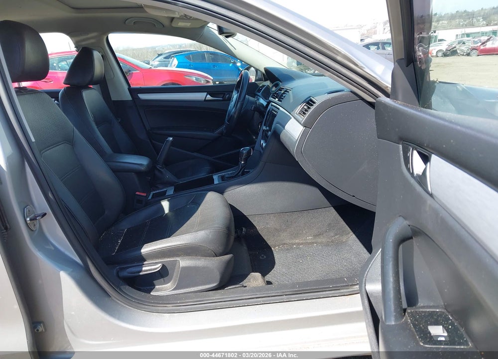 2012 VOLKSWAGEN PASSAT 2.5L SE VIN: 1VWBP7A3XCC084804