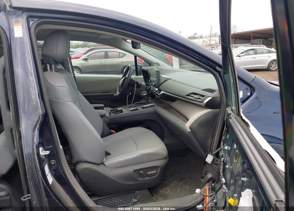 2022 TOYOTA SIENNA XLE VIN: 5TDJSKFC6NS062132