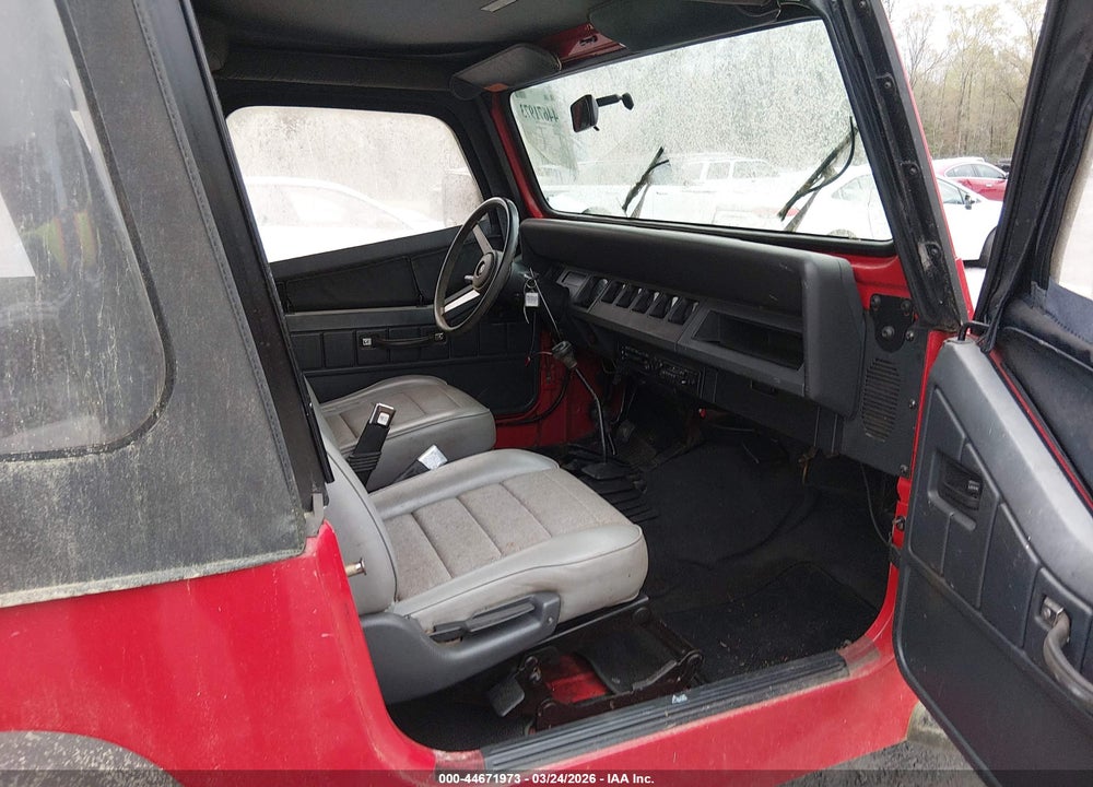 1995 JEEP WRANGLER / YJ S/RIO GRANDE VIN: 1J4FY19P8SP269263