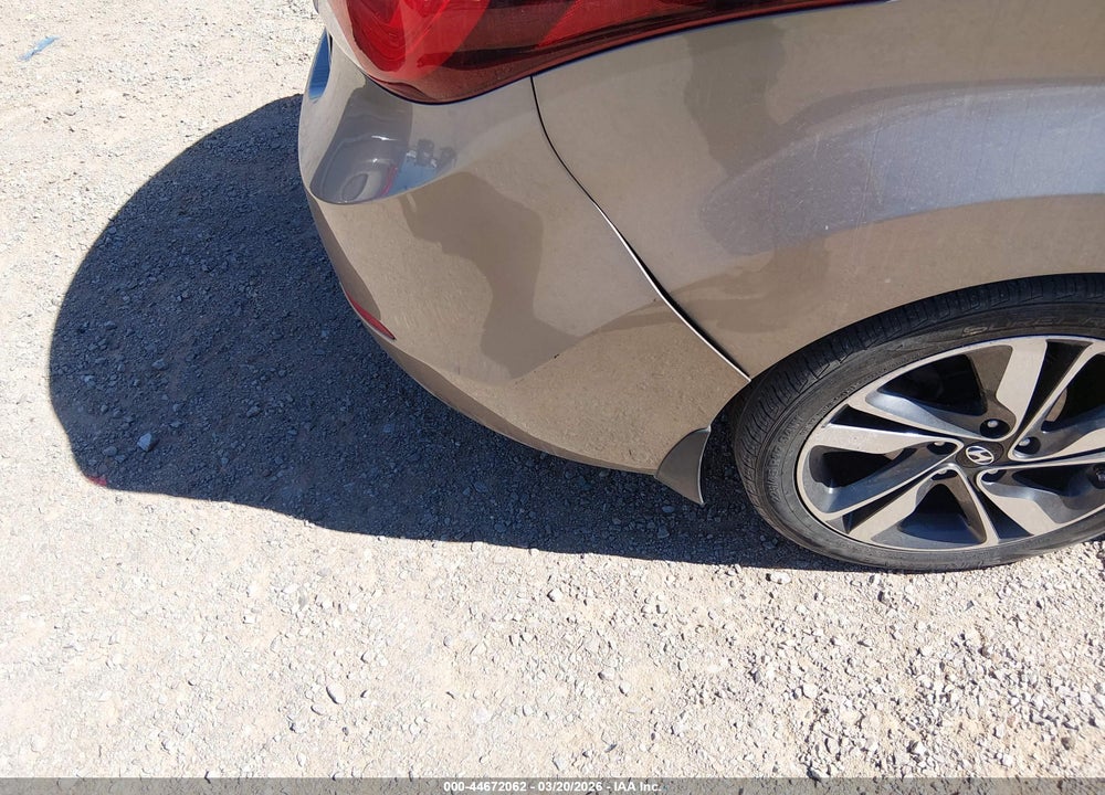 2014 HYUNDAI ELANTRA LIMITED VIN: 5NPDH4AE2EH488857