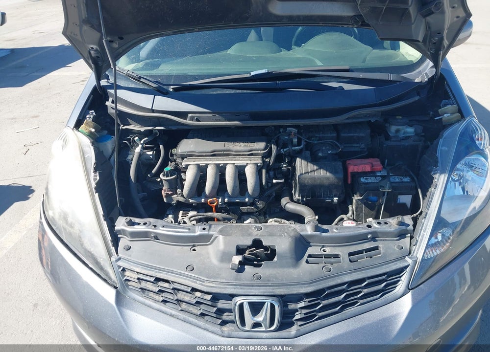 2013 HONDA FIT SPORT VIN: JHMGE8G54DC074475