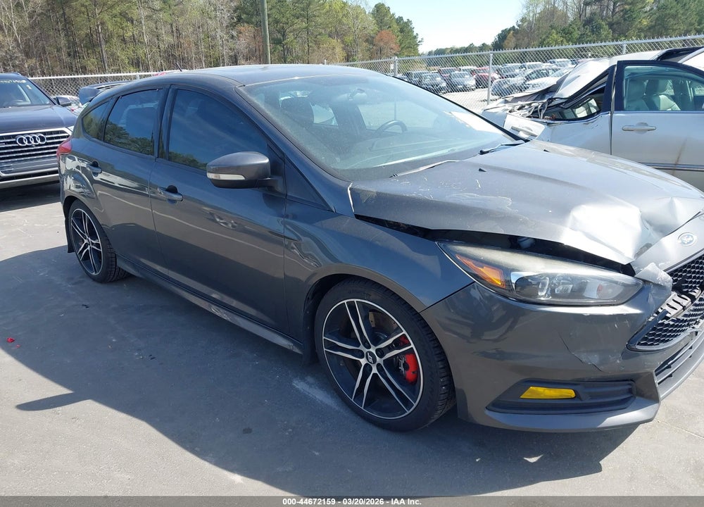 2016 FORD FOCUS ST VIN: 1FADP3L94GL241194