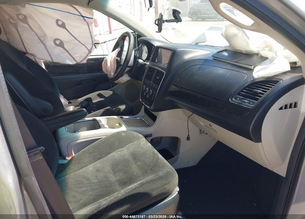 2016 DODGE GRAND CARAVAN SXT VIN: 2C4RDGCG8GR333320