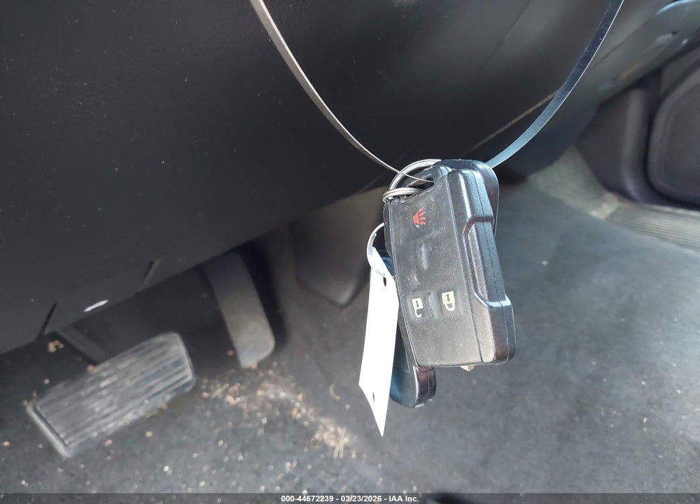 2017 CHEVROLET SILVERADO 1500 2LT VIN: 3GCUKREH1HG167814