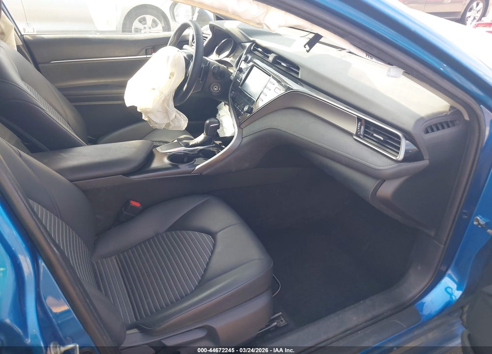 2019 TOYOTA CAMRY SE VIN: 4T1B11HK5KU165437