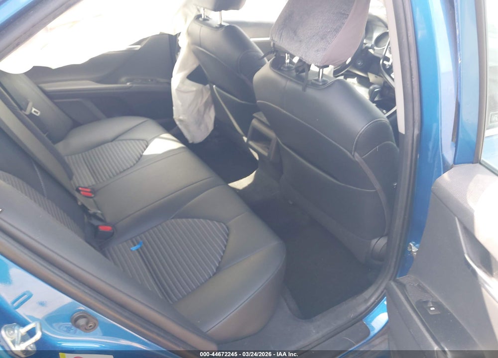 2019 TOYOTA CAMRY SE VIN: 4T1B11HK5KU165437