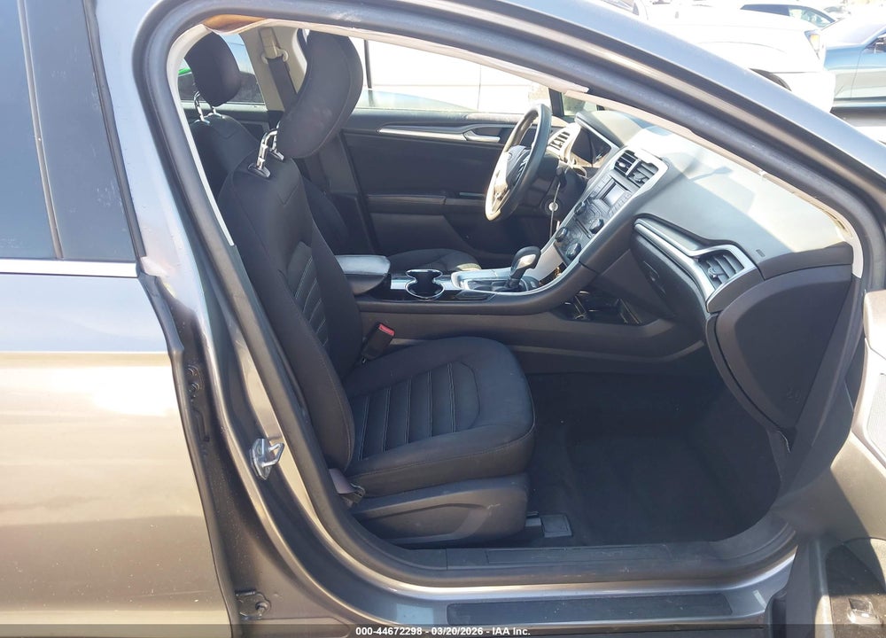 2014 FORD FUSION SE VIN: 3FA6P0HD7ER177672