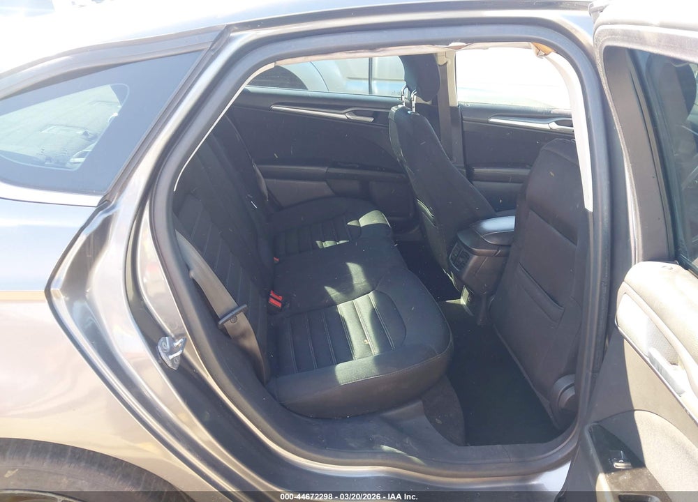 2014 FORD FUSION SE VIN: 3FA6P0HD7ER177672