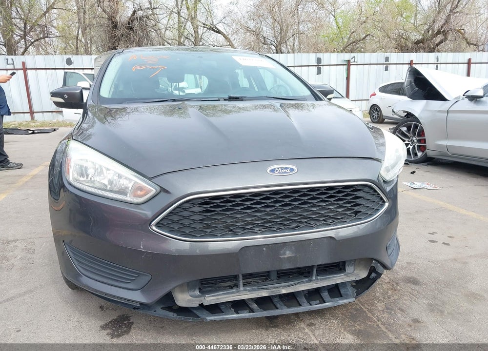 2016 FORD FOCUS SE VIN: 1FADP3K22GL319766
