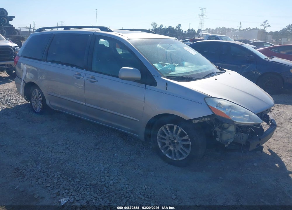 2010 TOYOTA SIENNA XLE VIN: 5TDYK4CC9AS326615