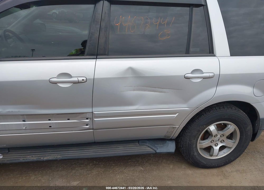 2006 HONDA PILOT EX-L VIN: 5FNYF28516B044936