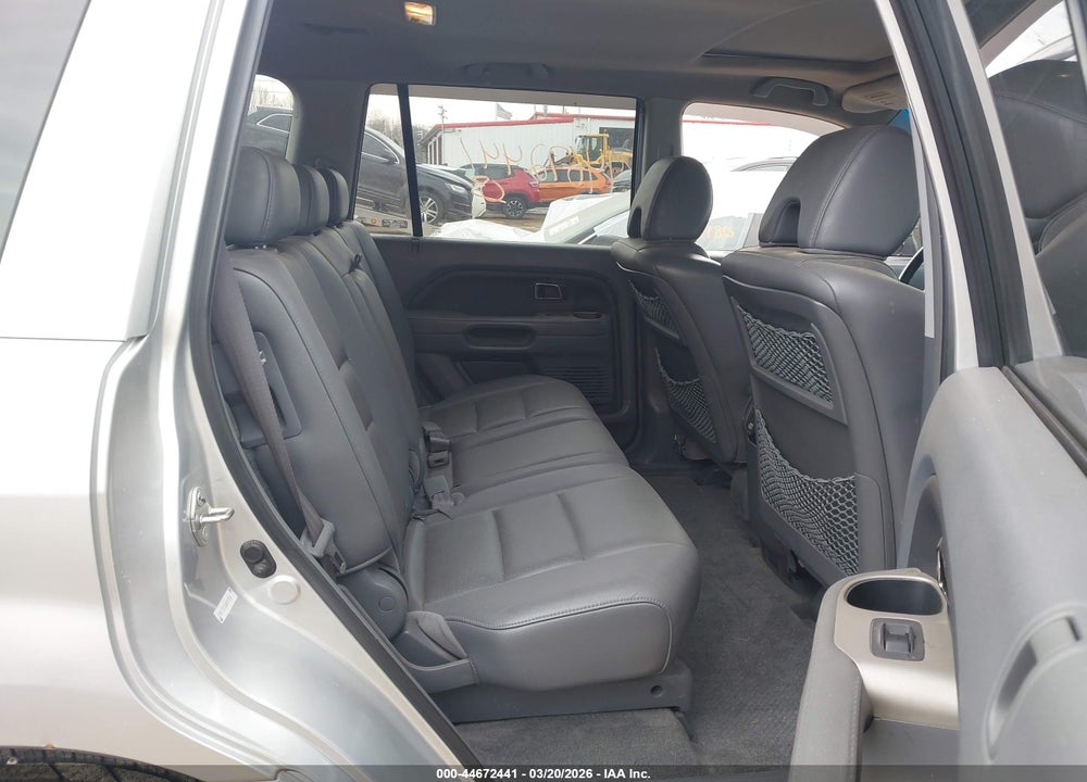 2006 HONDA PILOT EX-L VIN: 5FNYF28516B044936